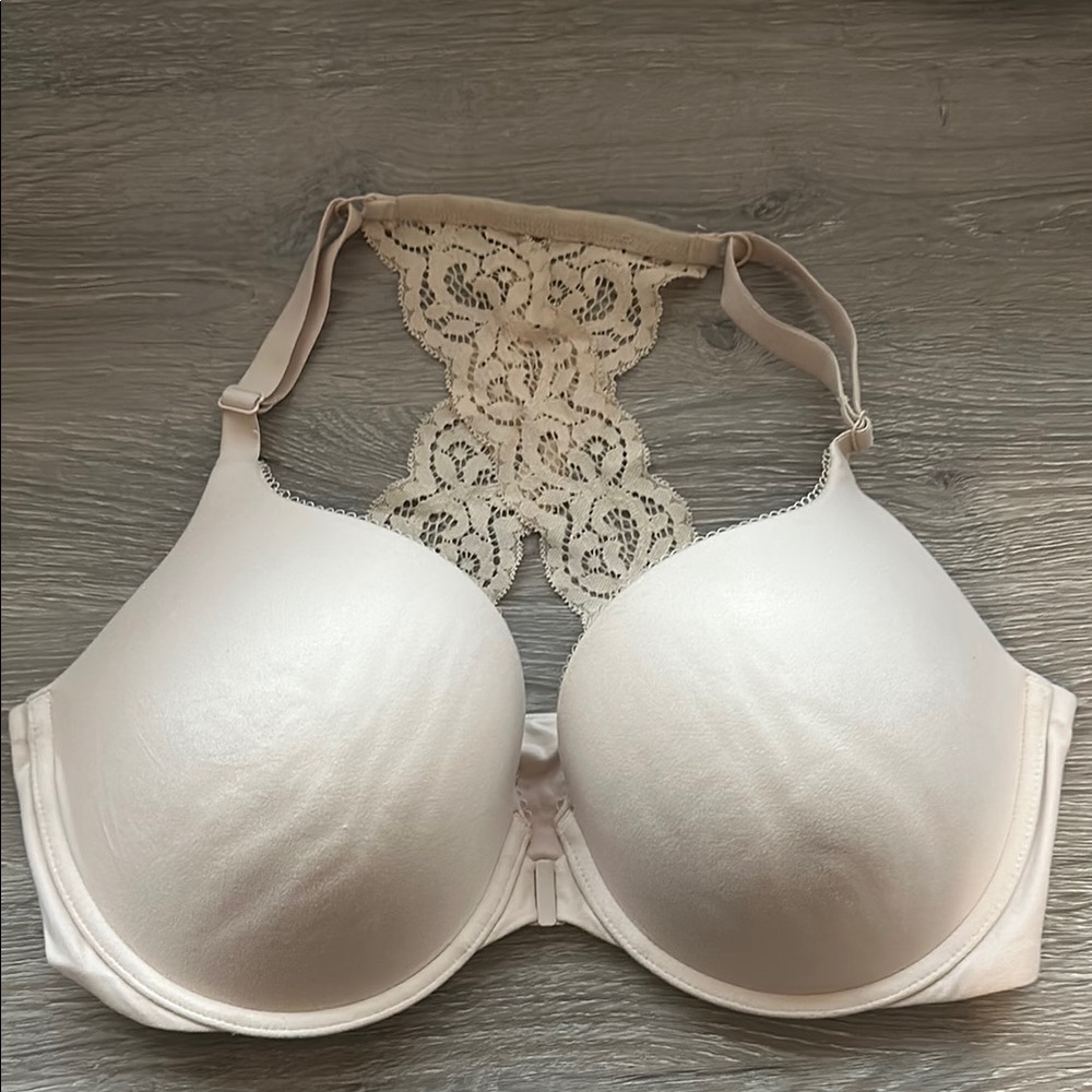 Victoria's Secret Cream Lace Back Bra